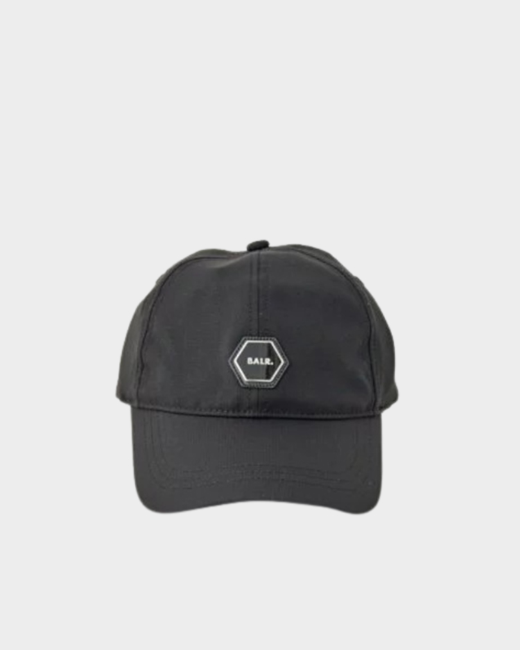 כובע רשת לגברים מבית BALR עם גימור טכני ועיצוב מודרני