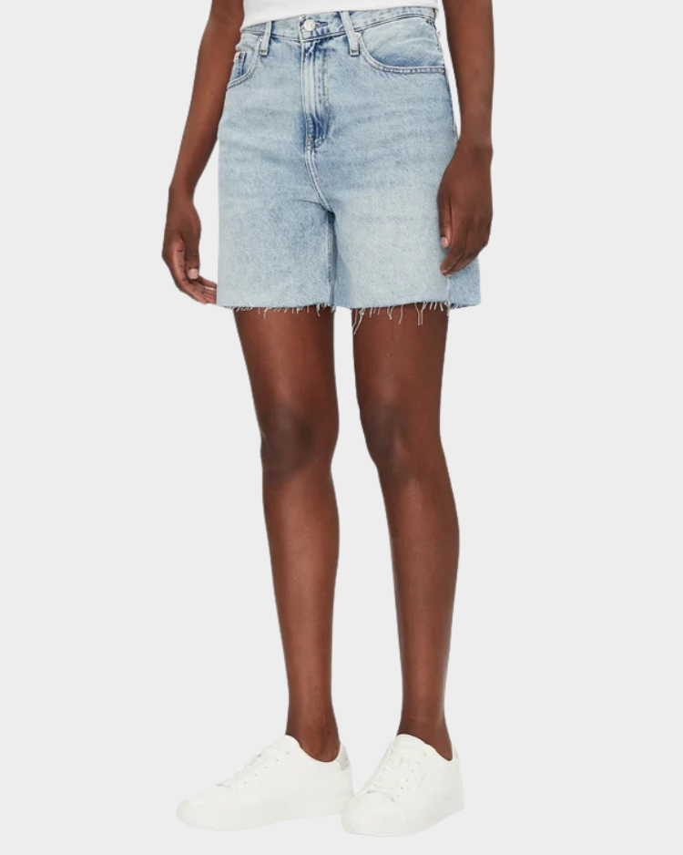 ברמודה ג'ינס לנשים Calvin Klein Jeans דגם J20J225155